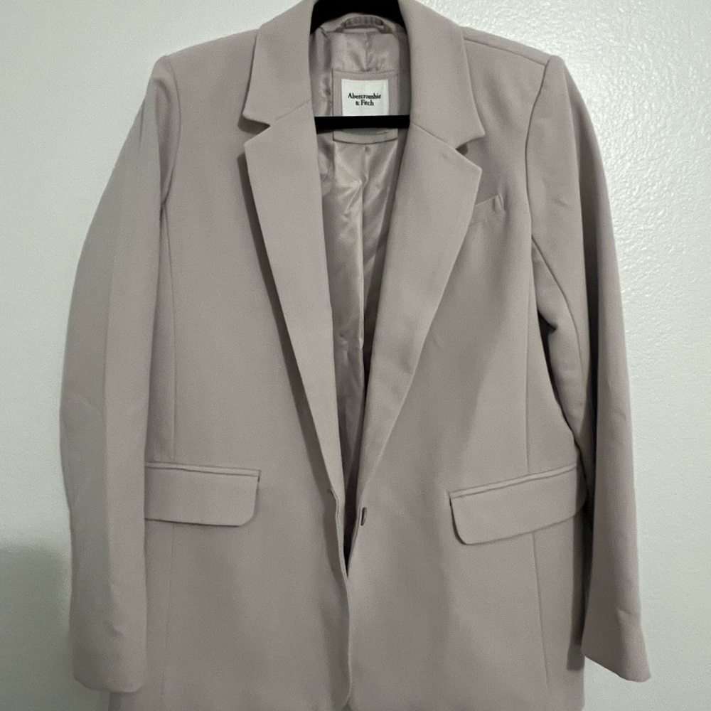 Abercrombie & Fitch Women's Blazer in Light Gray